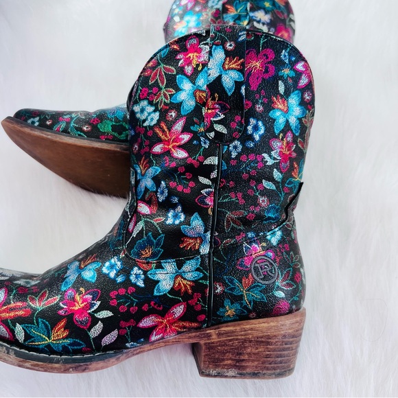 Roper Ingrid Multicolor Floral Ankle Boots in Black Size 8 - Picture 8 of 15